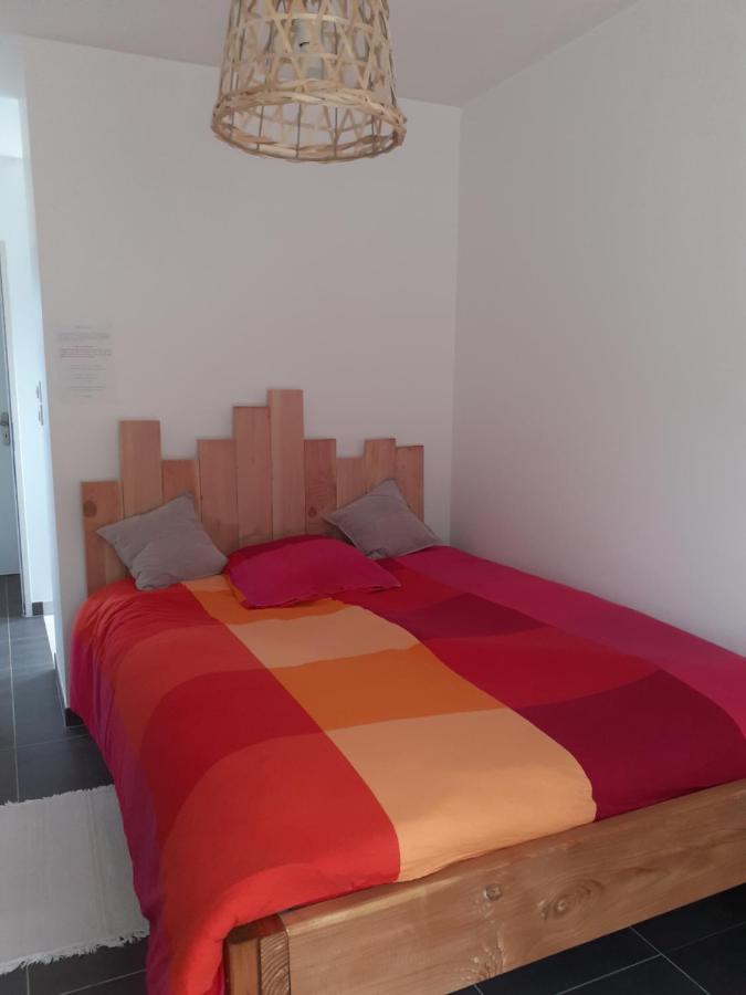Chambre Privee Au Coeur D'Une Pinede Dans Un Quartier Residentiel Ξενοδοχείο Lézignan-Corbières Εξωτερικό φωτογραφία
